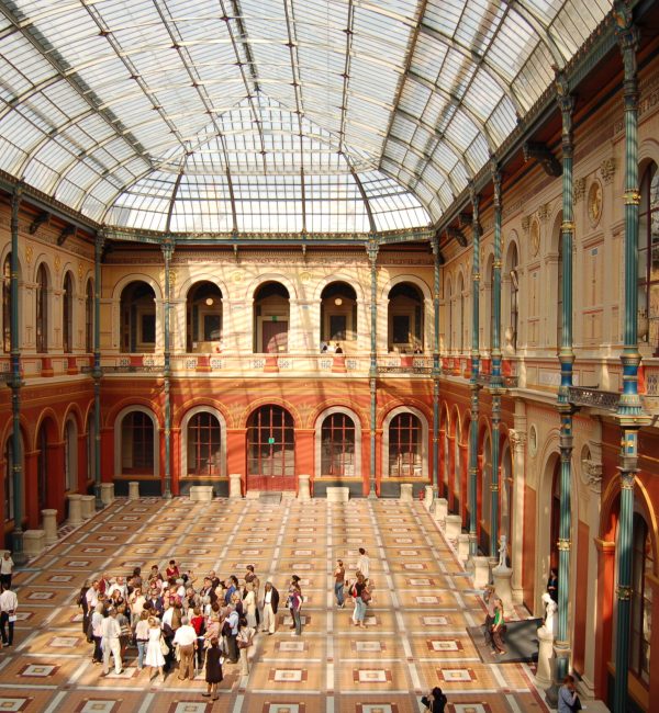 Ecole_Nationale_Superieure_des_Beaux-Arts_cour_interieure